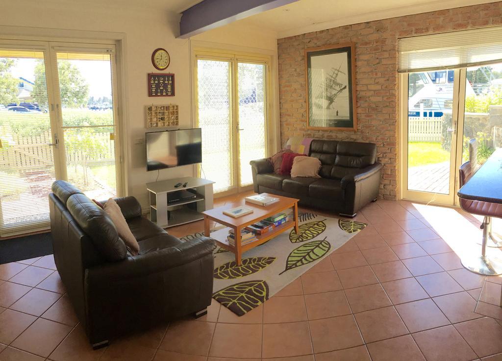 Dockside Waterfront Indulgence Villa Port Fairy Bagian luar foto